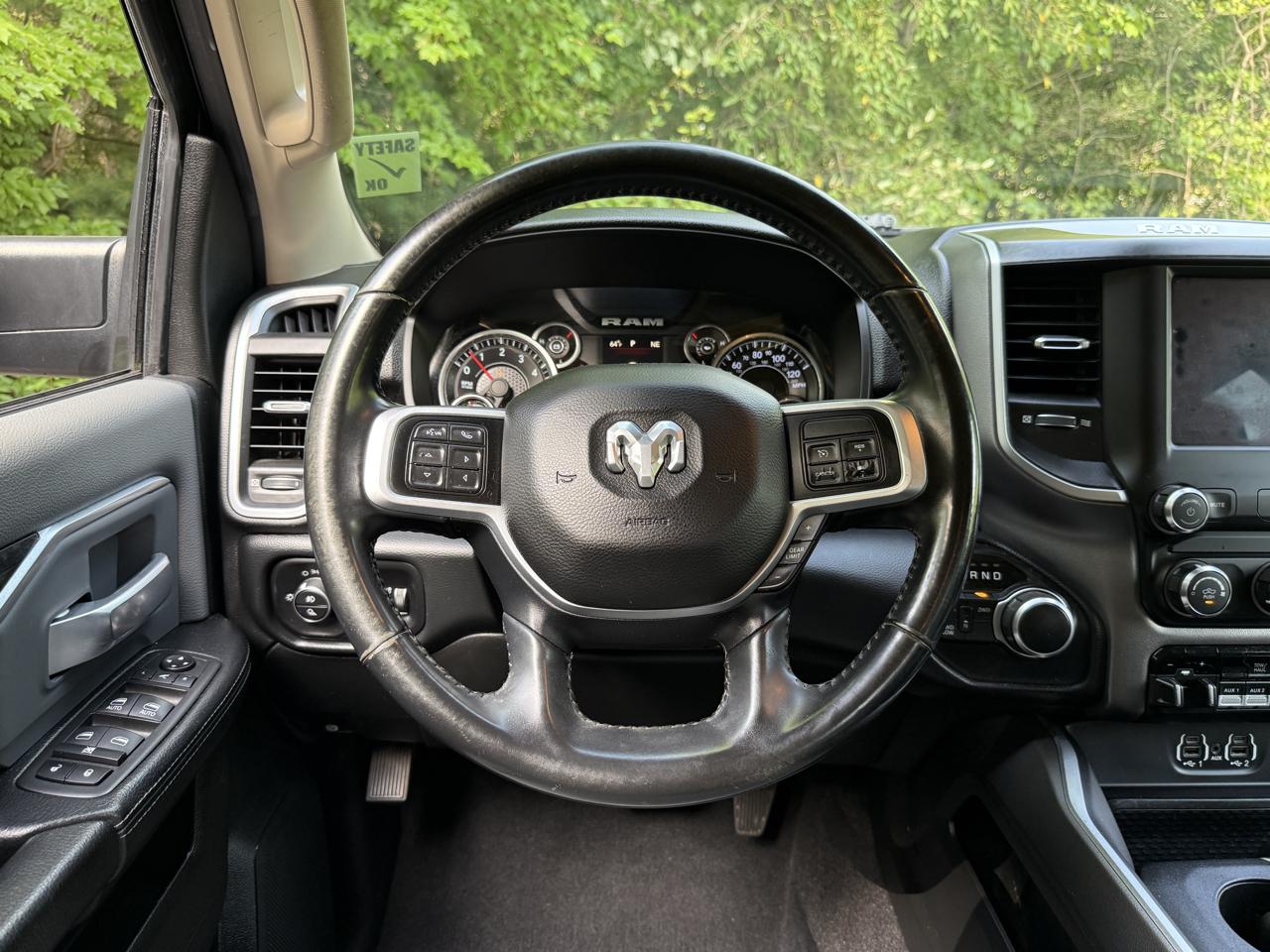 RAM 2500 Big Horn 4x4 Crew Cab 6'4" Box 2019