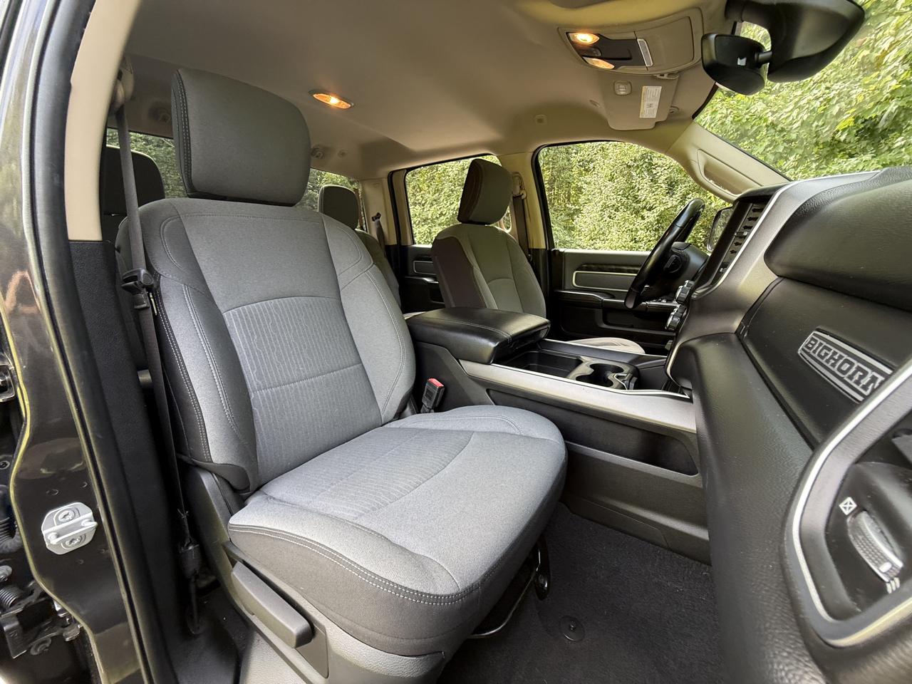 RAM 2500 Big Horn 4x4 Crew Cab 6'4" Box 2019