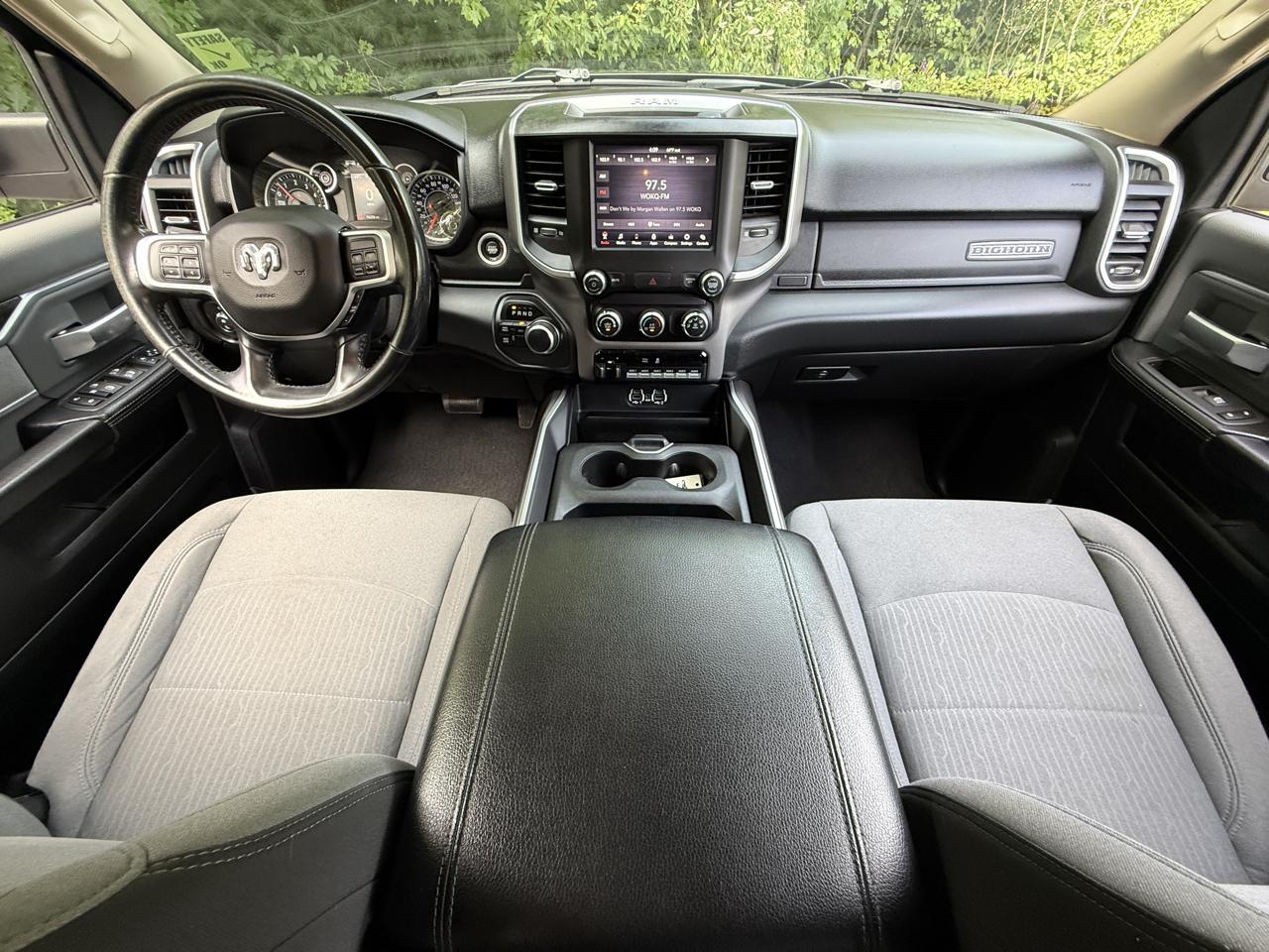 RAM 2500 Big Horn 4x4 Crew Cab 6'4" Box 2019