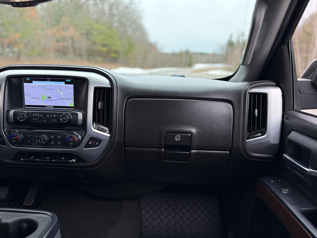 GMC Sierra 1500 4WD Double Cab 143.5" SLE 2018