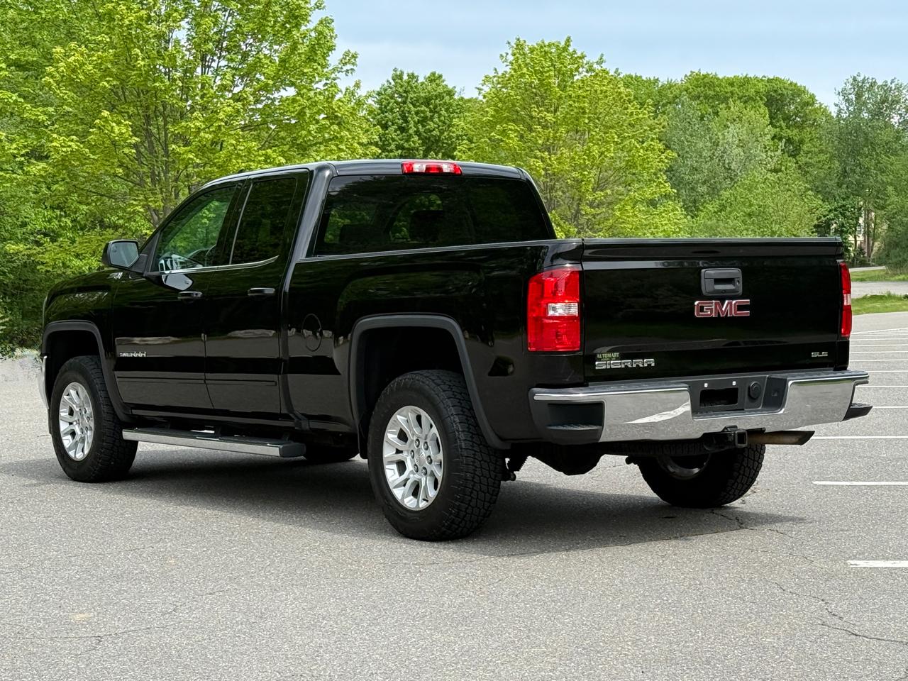 GMC Sierra 1500 4WD Double Cab 143.5" SLE 2018