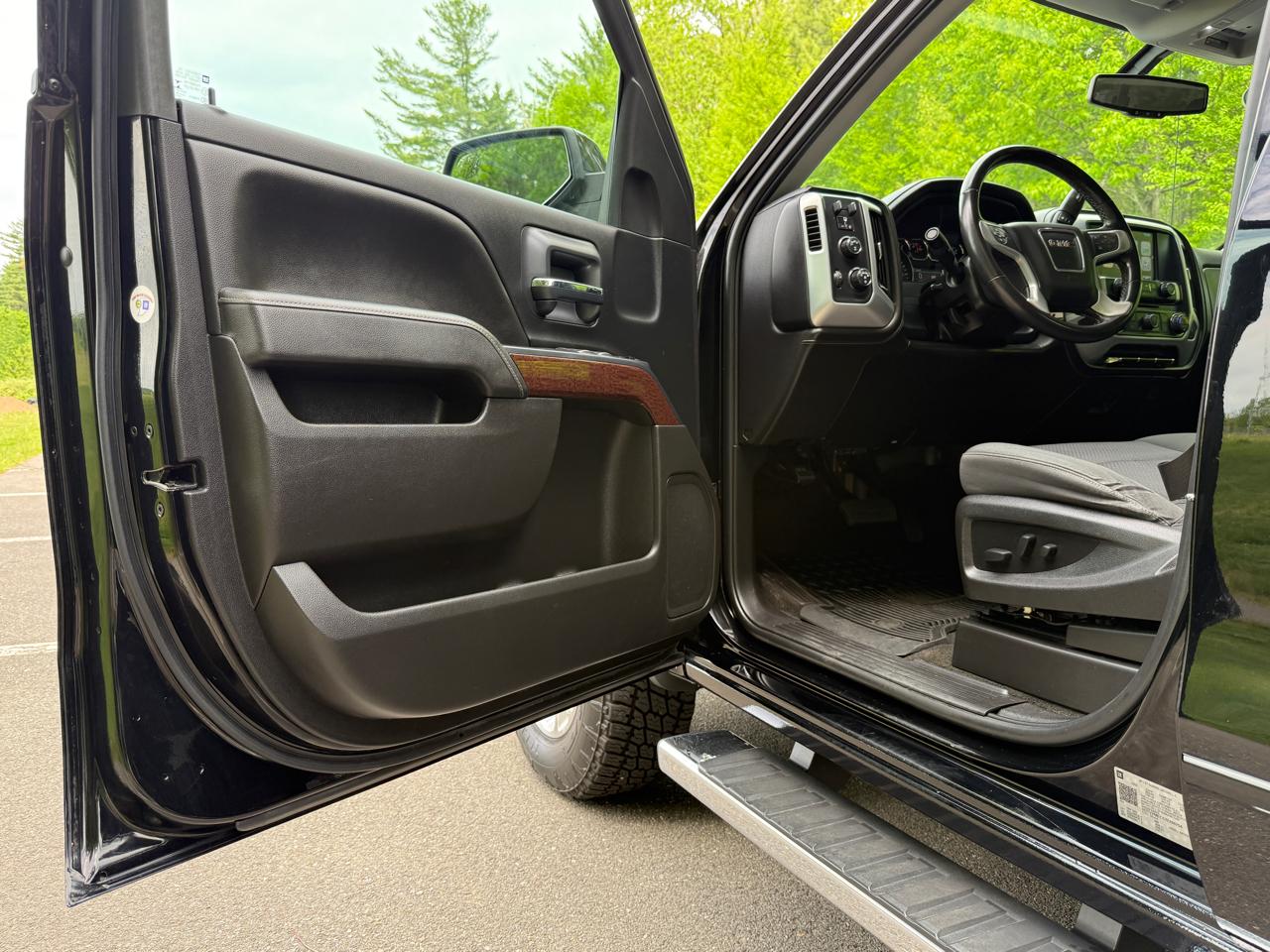 GMC Sierra 1500 4WD Double Cab 143.5" SLE 2018