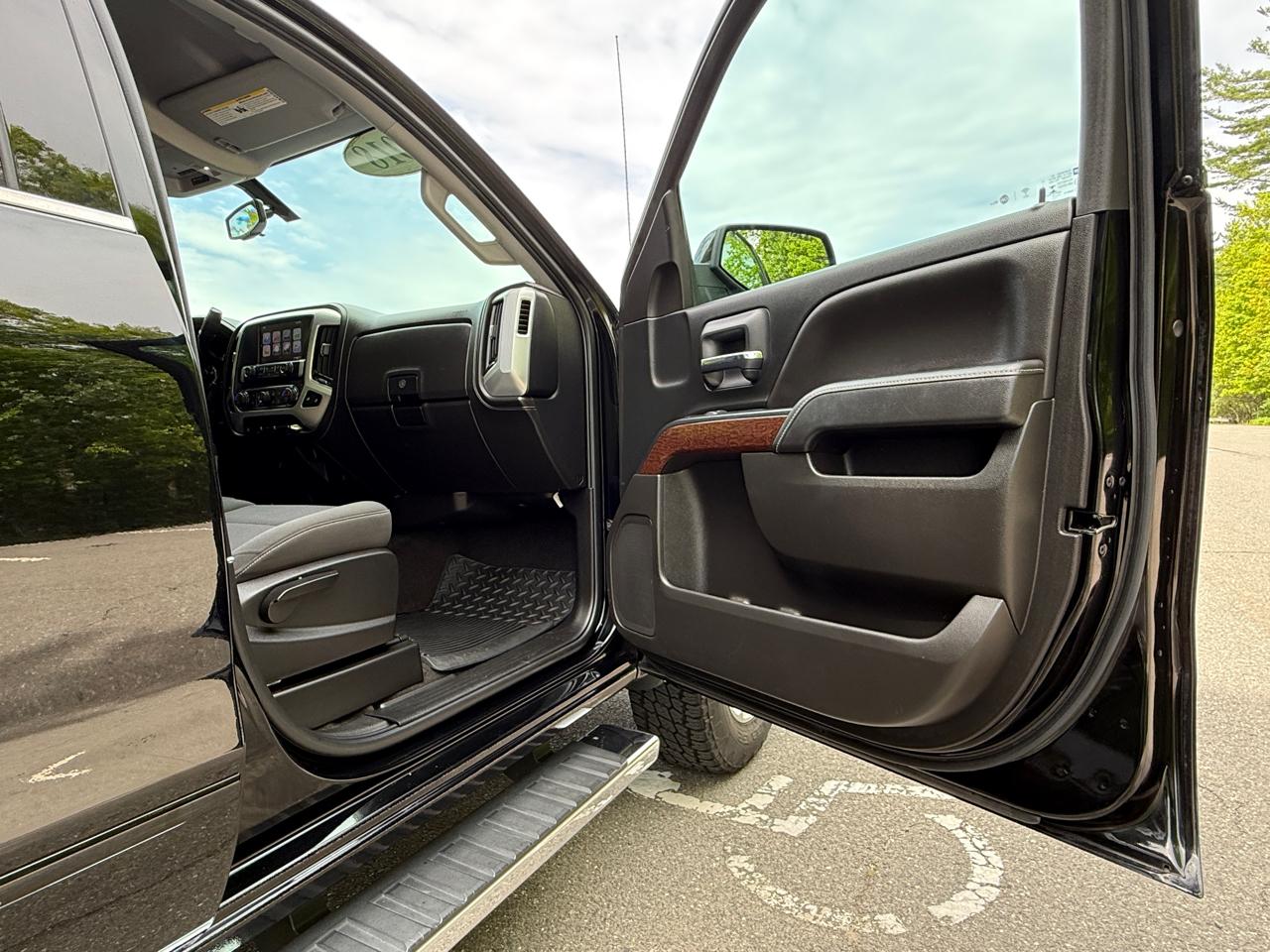GMC Sierra 1500 4WD Double Cab 143.5" SLE 2018