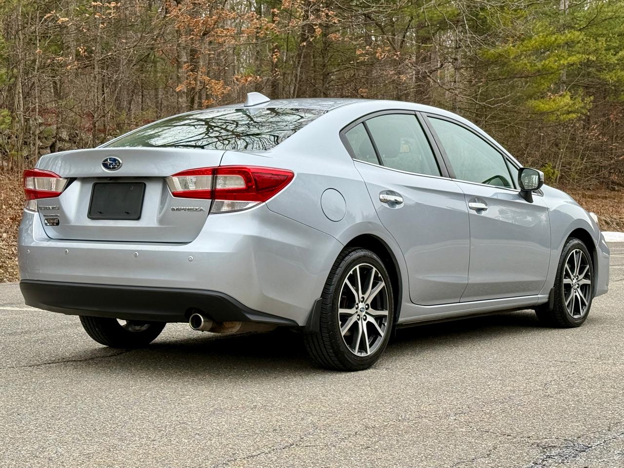 Subaru Impreza 2.0i Limited 4-door CVT 2019