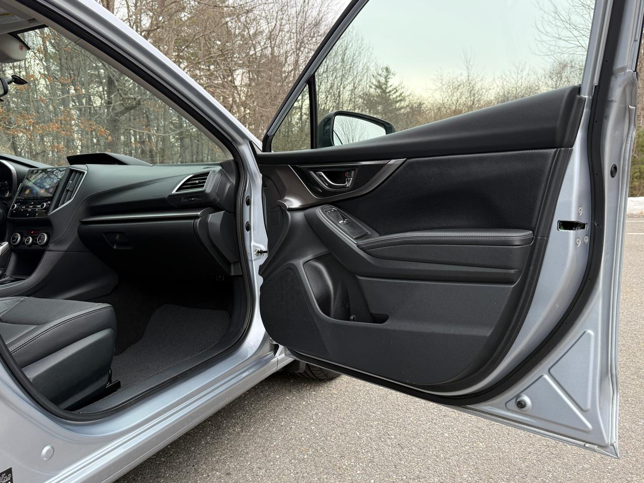 Subaru Impreza 2.0i Limited 4-door CVT 2019