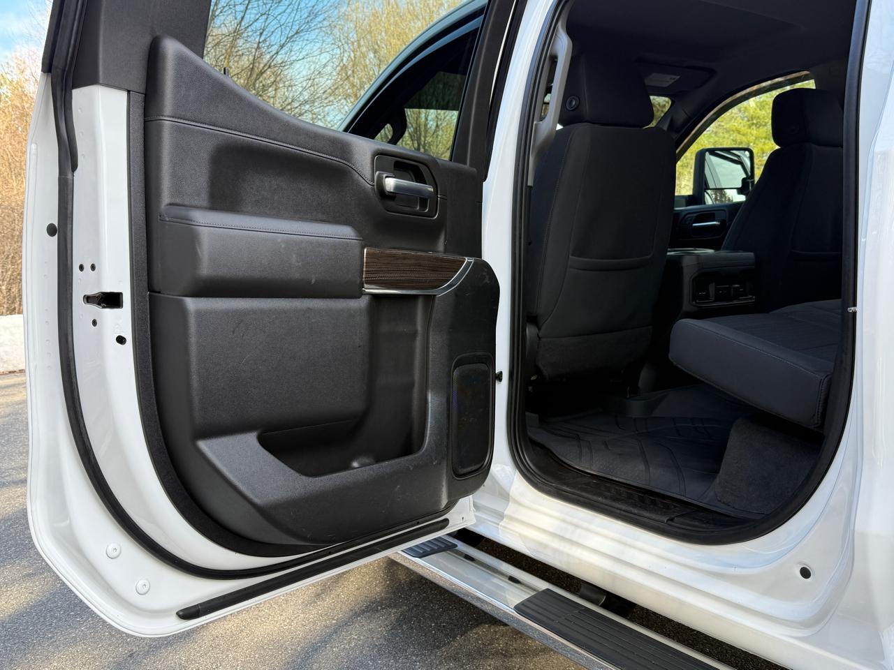 Chevrolet Silverado 1500 4WD Crew Cab 157" RST 2021