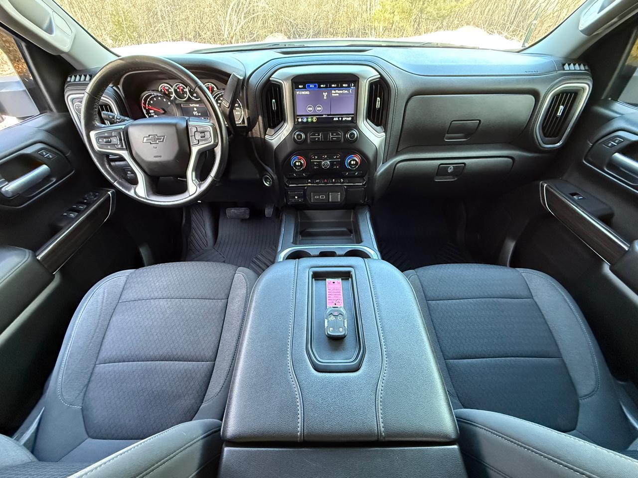 Chevrolet Silverado 1500 4WD Crew Cab 157" RST 2021