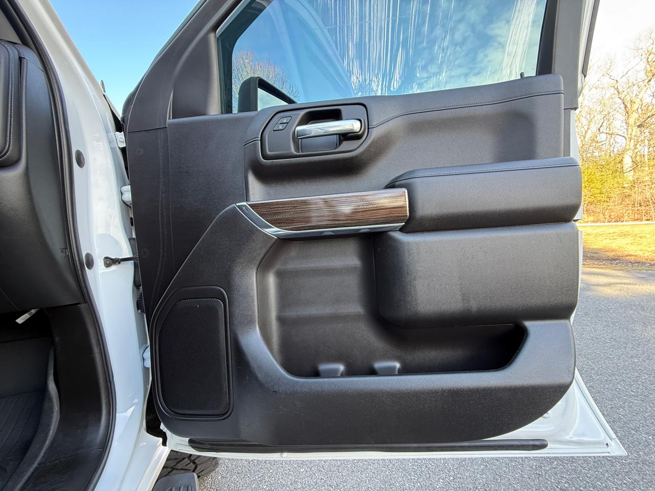 Chevrolet Silverado 1500 4WD Crew Cab 157" RST 2021