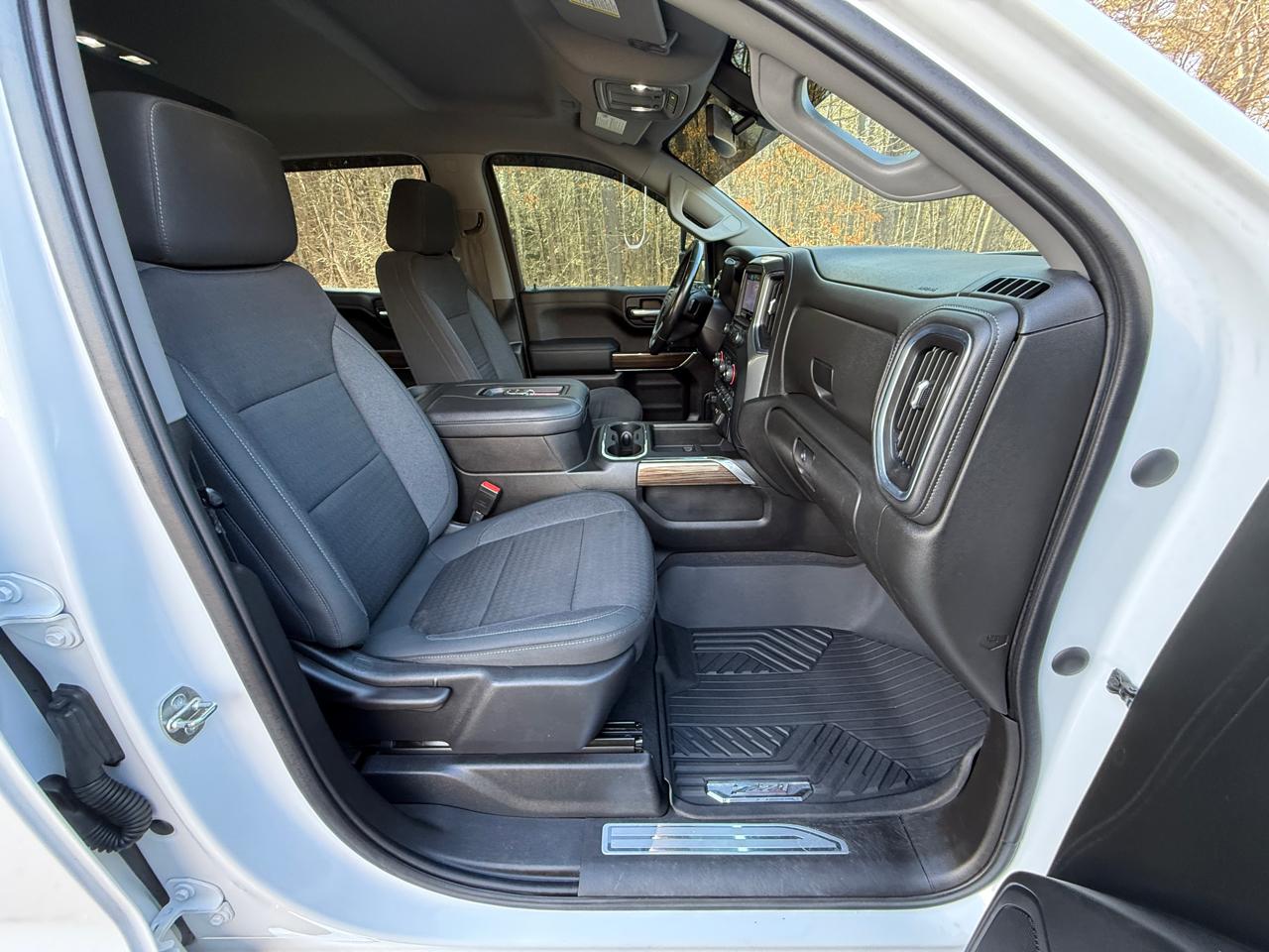 Chevrolet Silverado 1500 4WD Crew Cab 157" RST 2021