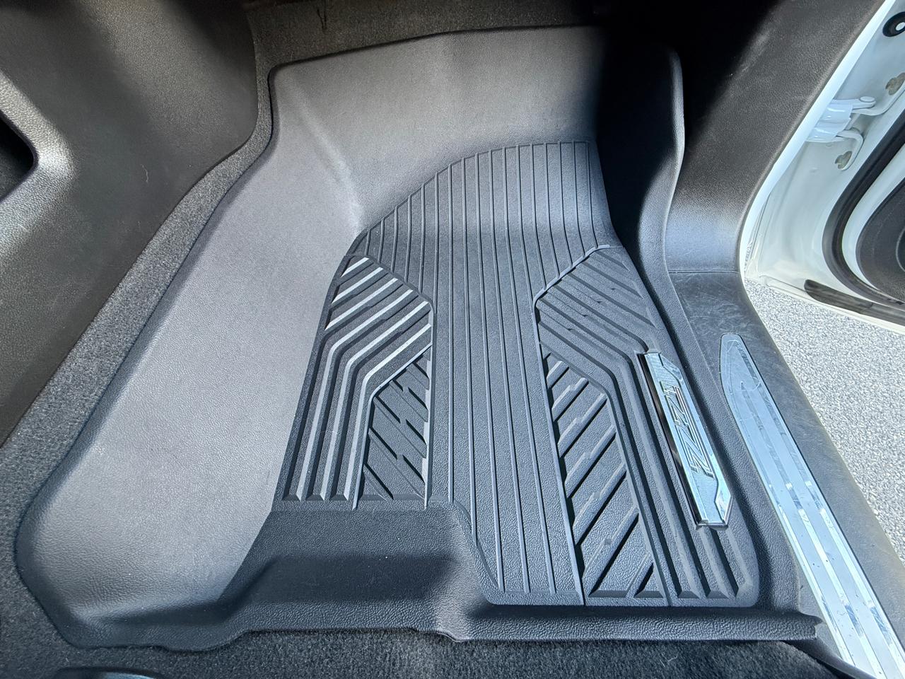 Chevrolet Silverado 1500 4WD Crew Cab 157" RST 2021