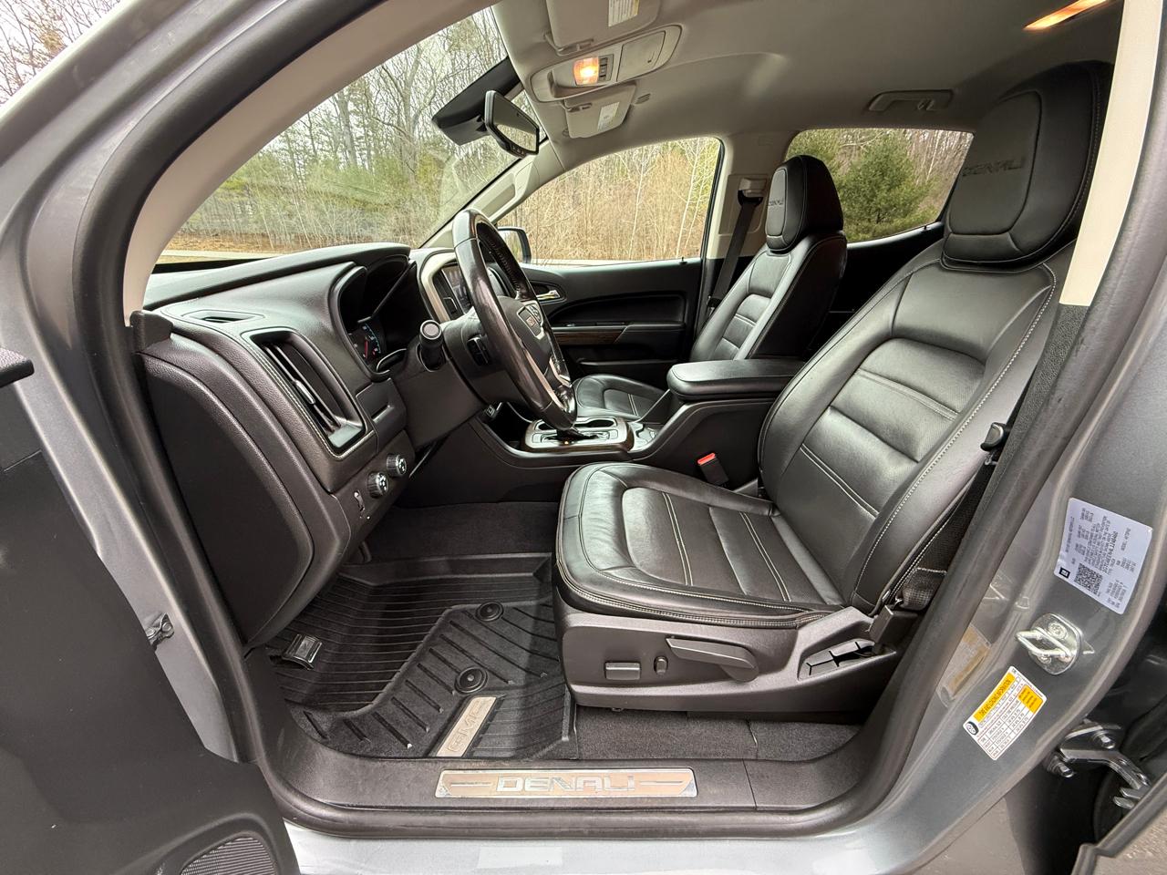 GMC Canyon 4WD Crew Cab Denali 2020