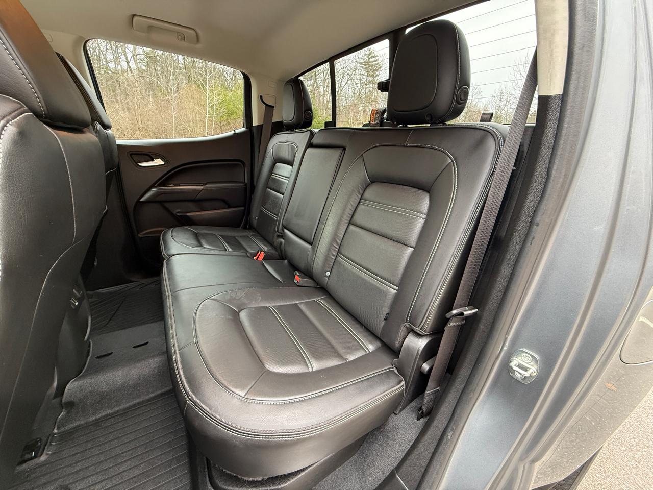 GMC Canyon 4WD Crew Cab Denali 2020