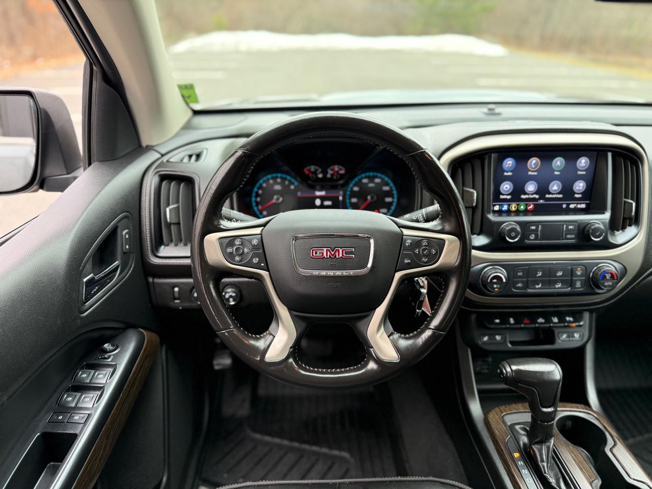 GMC Canyon 4WD Crew Cab Denali 2020