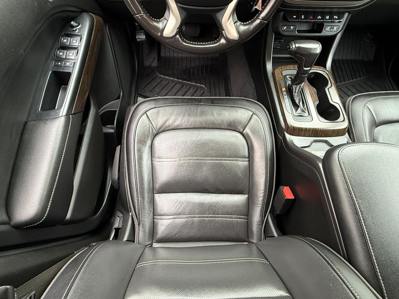 GMC Canyon 4WD Crew Cab Denali 2020