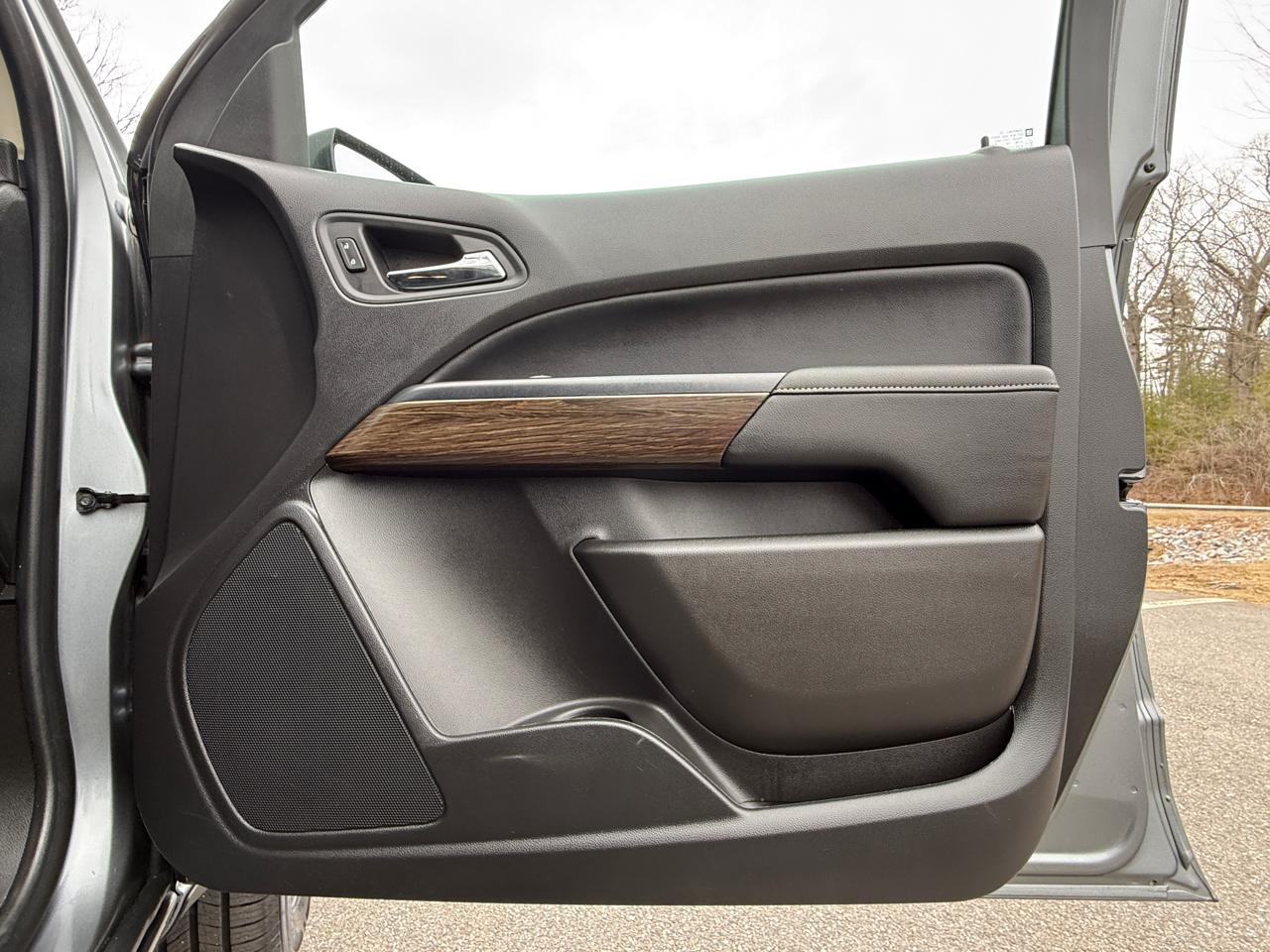 GMC Canyon 4WD Crew Cab Denali 2020