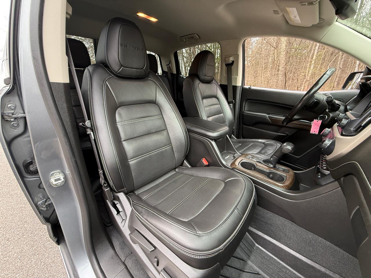 GMC Canyon 4WD Crew Cab Denali 2020