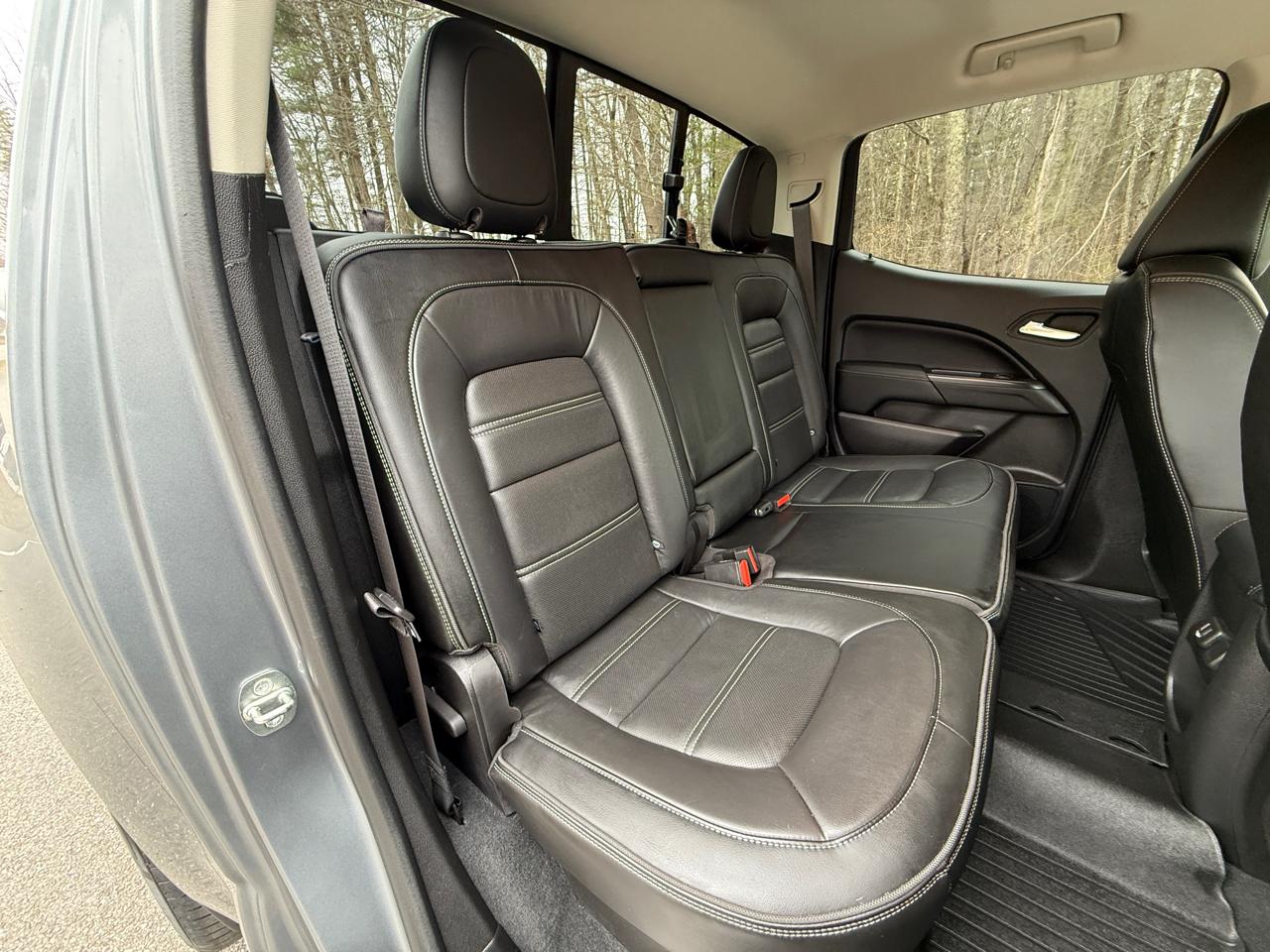 GMC Canyon 4WD Crew Cab Denali 2020