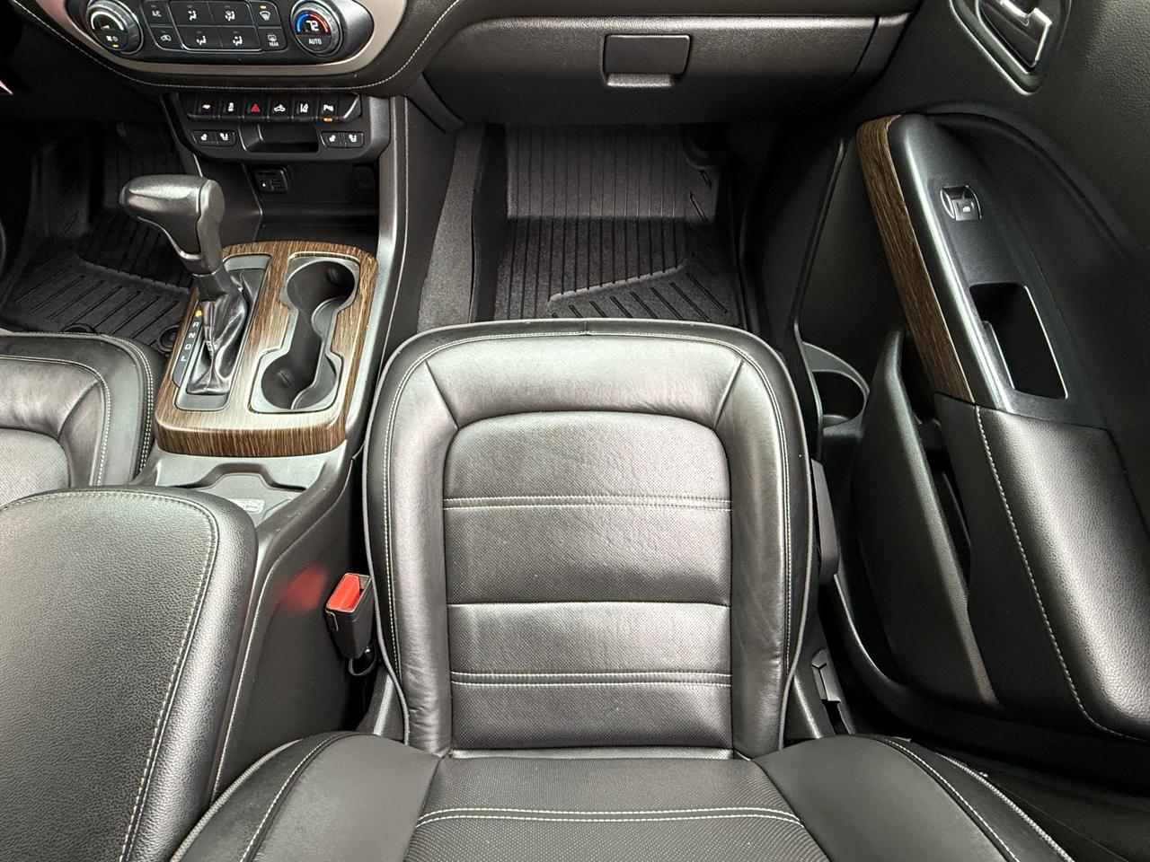 GMC Canyon 4WD Crew Cab Denali 2020