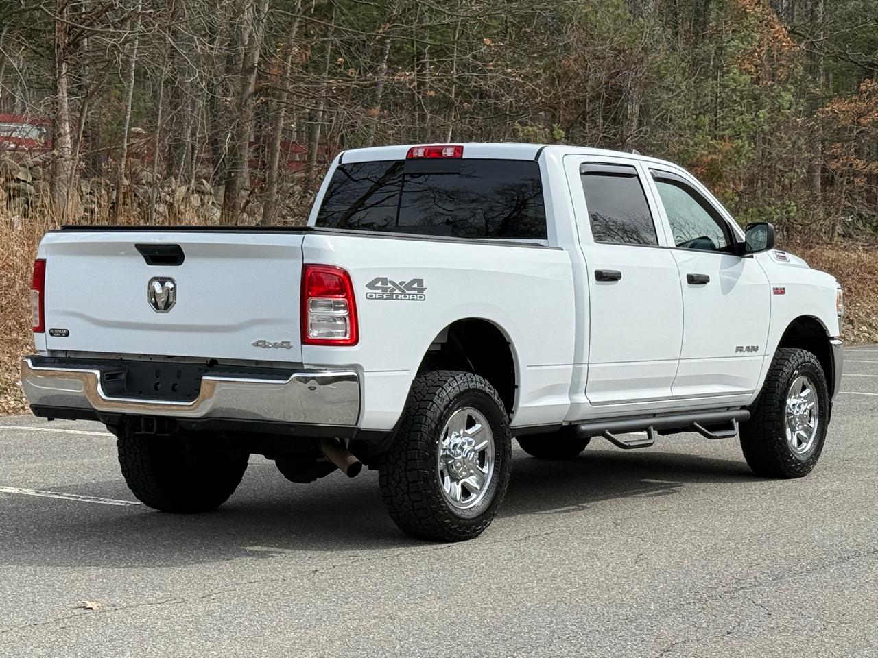 RAM 2500 Tradesman 4x4 Crew Cab 6'4" Box 2021
