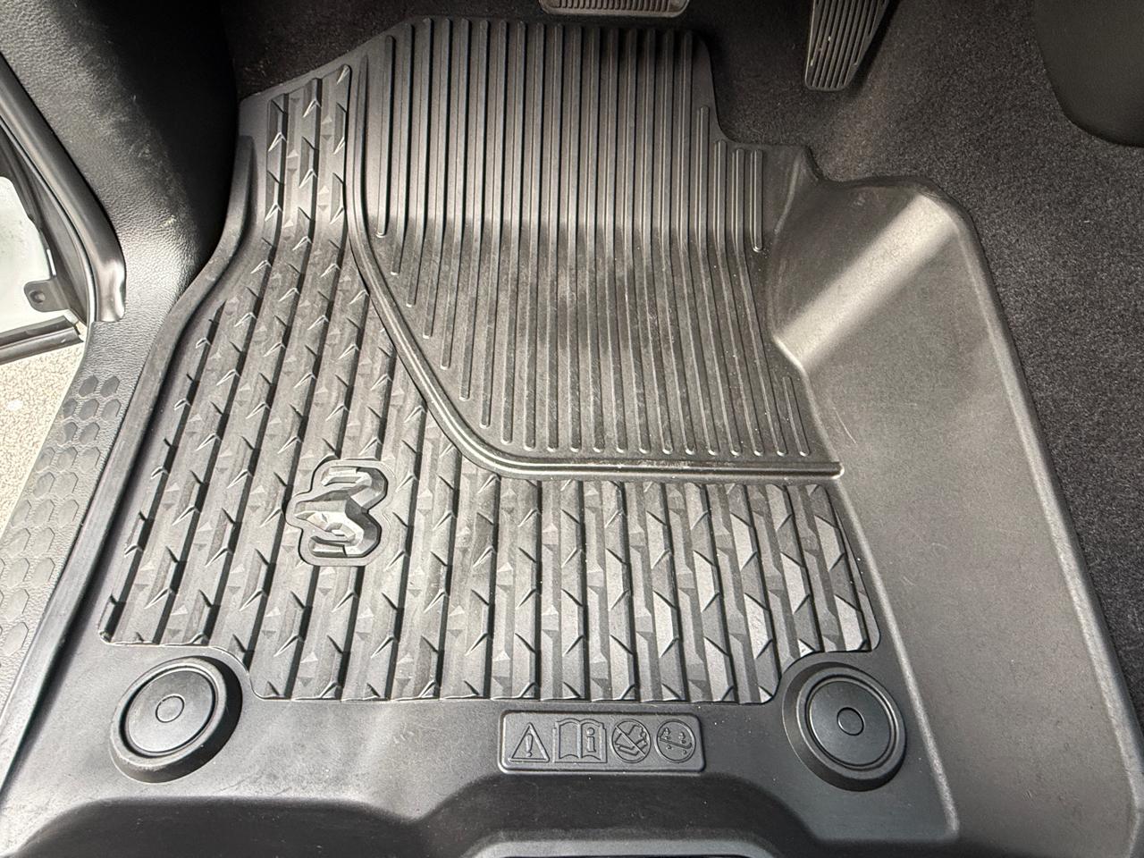 RAM 2500 Tradesman 4x4 Crew Cab 6'4" Box 2021