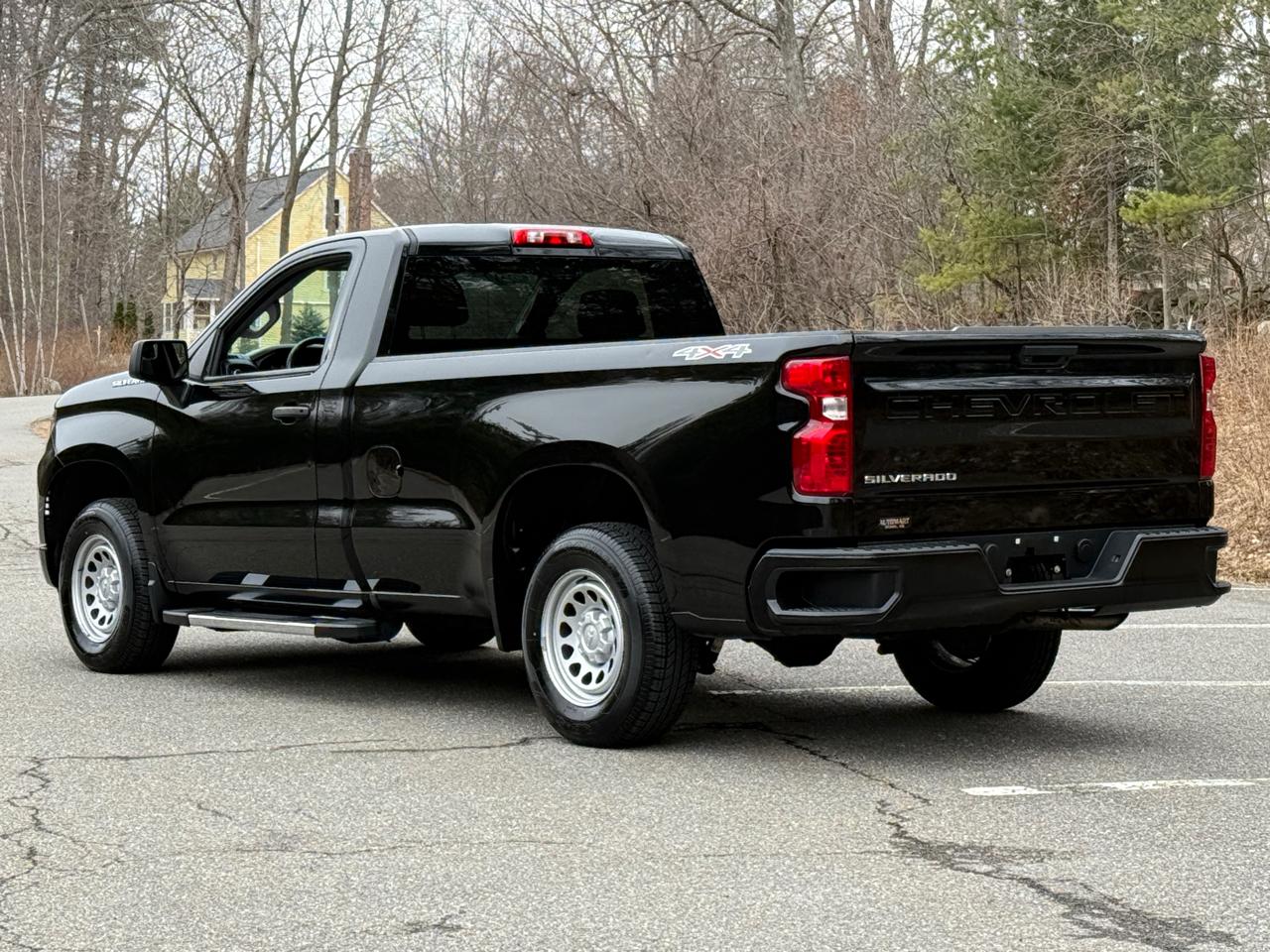 Chevrolet Silverado 1500 4WD Reg Cab 140" Work Truck 2023