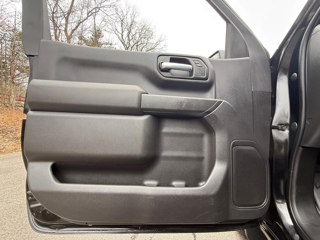 Chevrolet Silverado 1500 4WD Reg Cab 140" Work Truck 2023