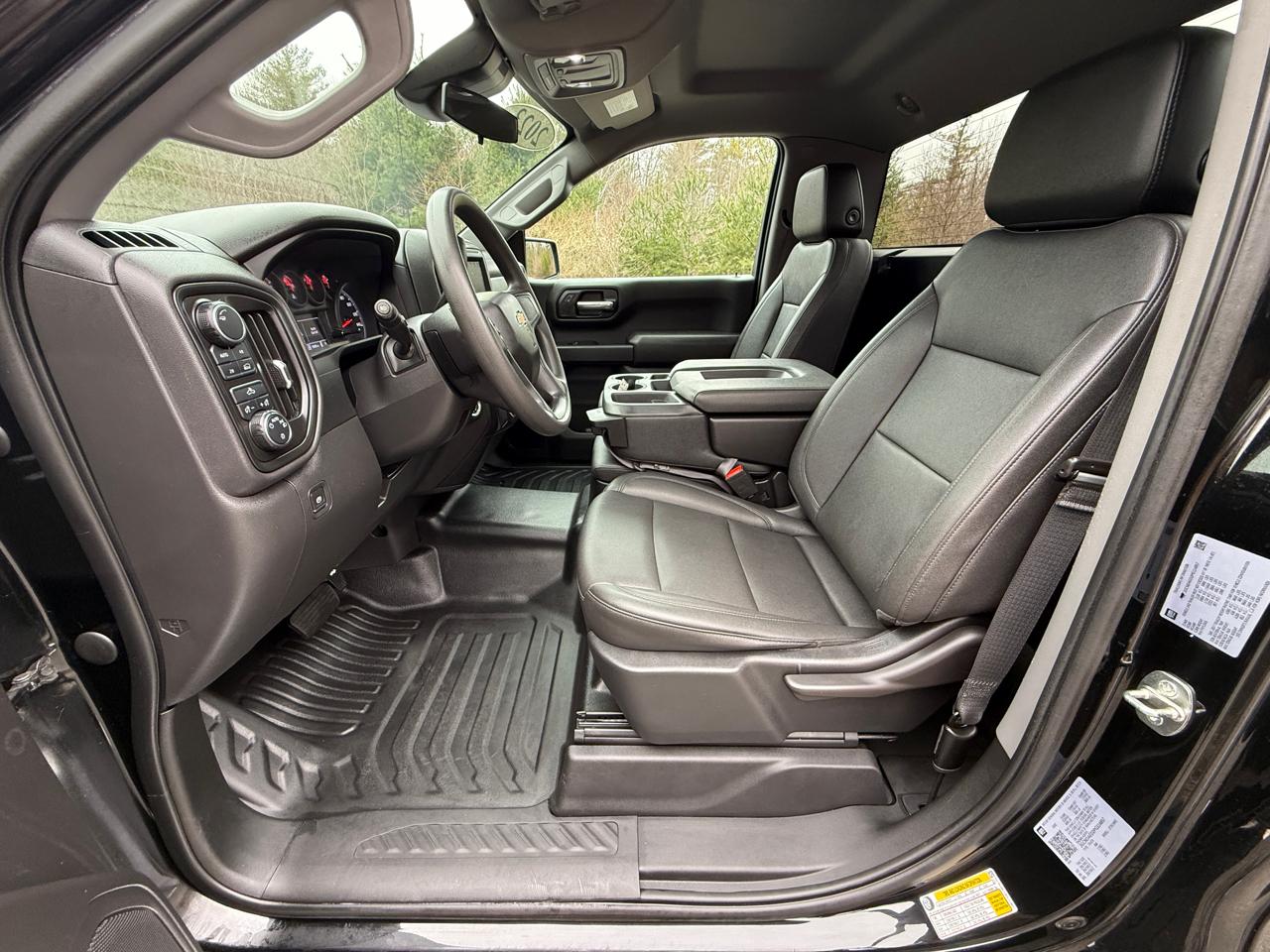 Chevrolet Silverado 1500 4WD Reg Cab 140" Work Truck 2023