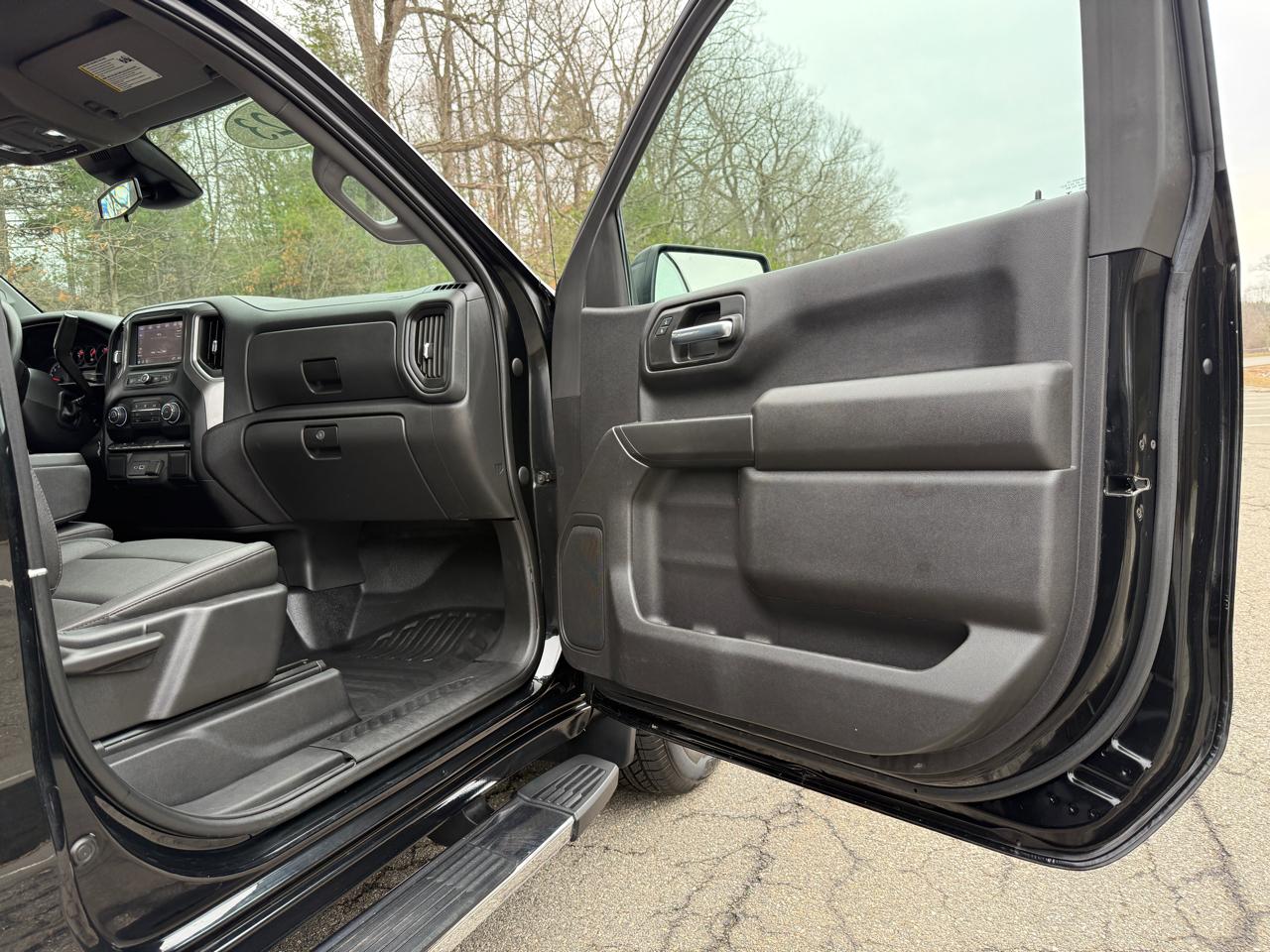 Chevrolet Silverado 1500 4WD Reg Cab 140" Work Truck 2023