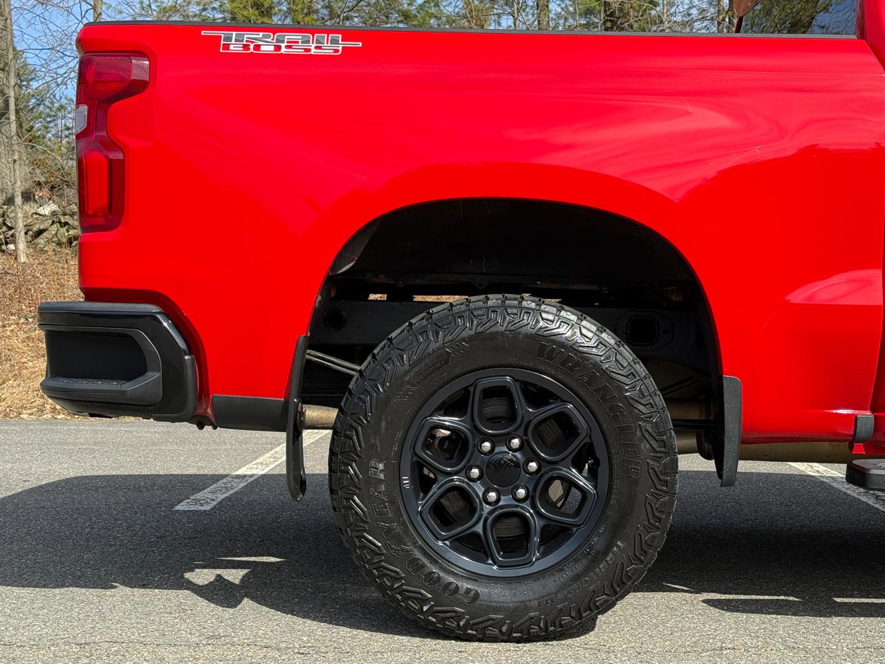 Chevrolet Silverado 1500 4WD Crew Cab 147" Custom Trail Boss 2019