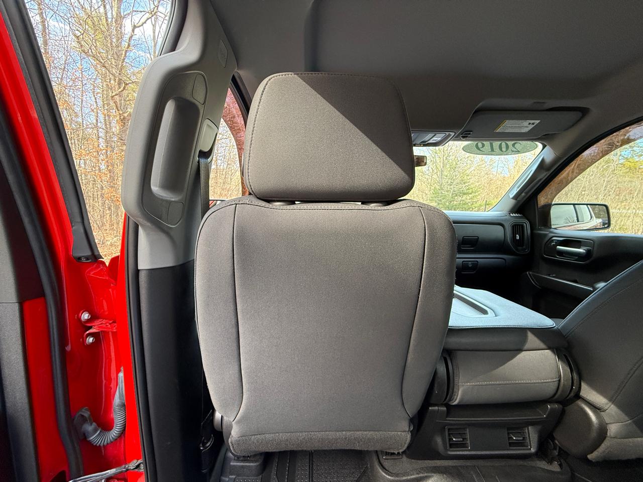 Chevrolet Silverado 1500 4WD Crew Cab 147" Custom Trail Boss 2019