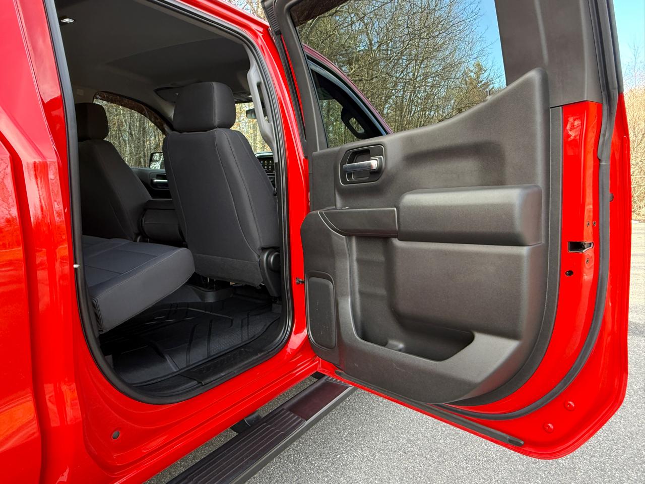 Chevrolet Silverado 1500 4WD Crew Cab 147" Custom Trail Boss 2019