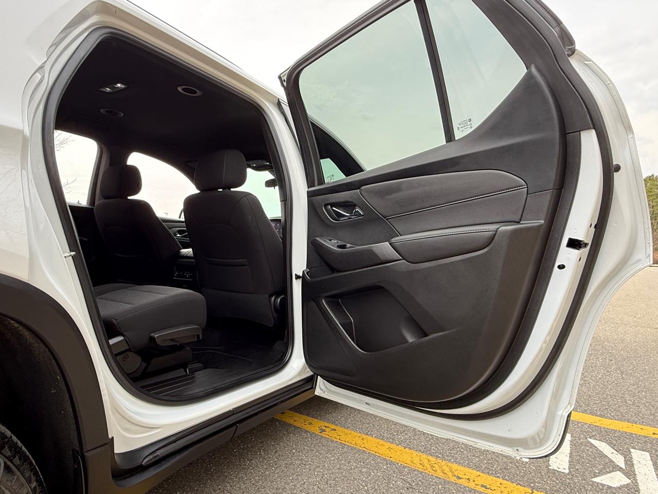 Chevrolet Traverse AWD 4dr LT Cloth w/1LT 2023