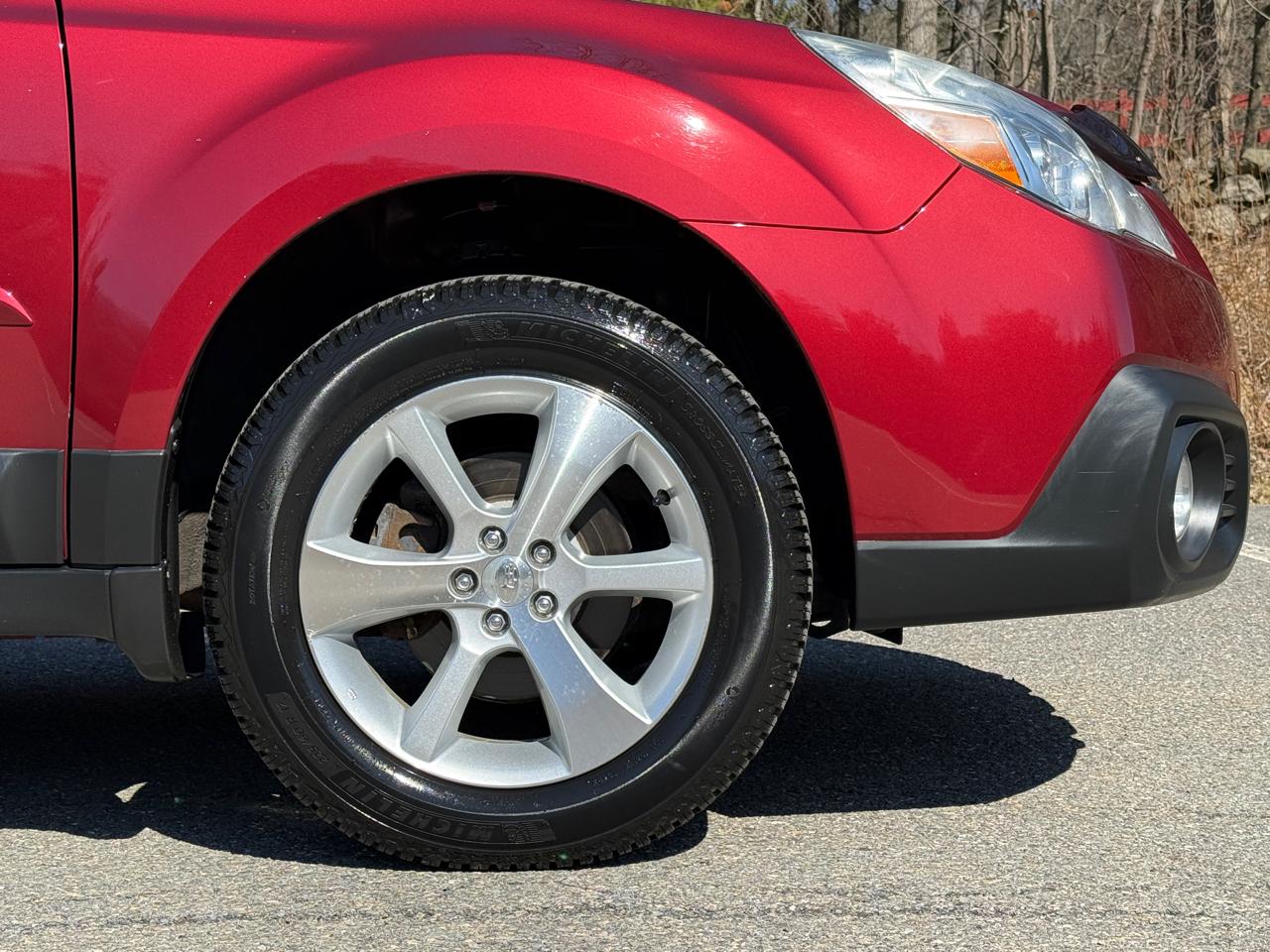 Subaru Outback 4dr Wgn H4 Auto 2.5i Limited 2013