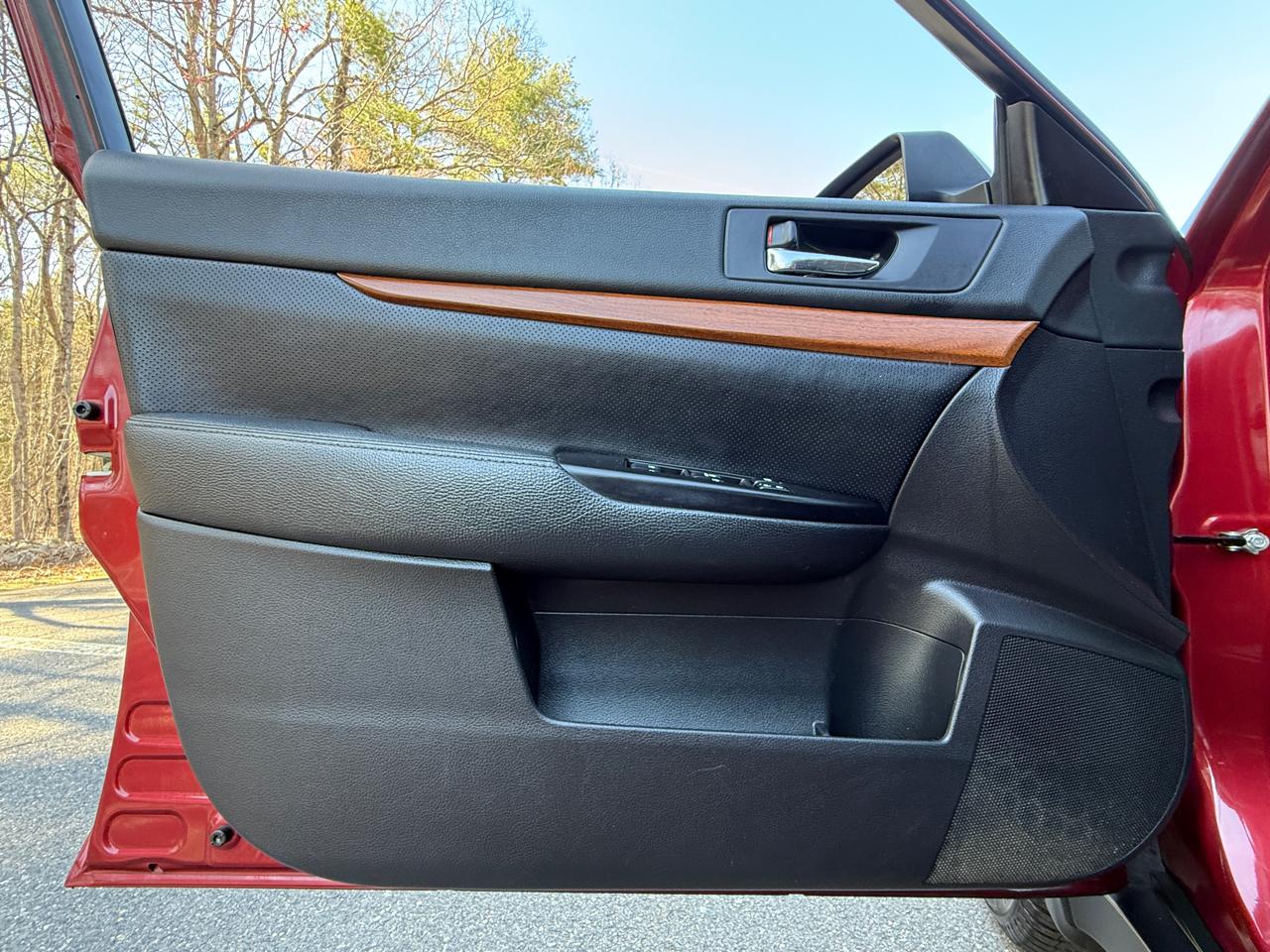 Subaru Outback 4dr Wgn H4 Auto 2.5i Limited 2013