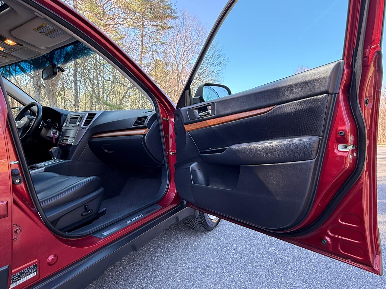 Subaru Outback 4dr Wgn H4 Auto 2.5i Limited 2013