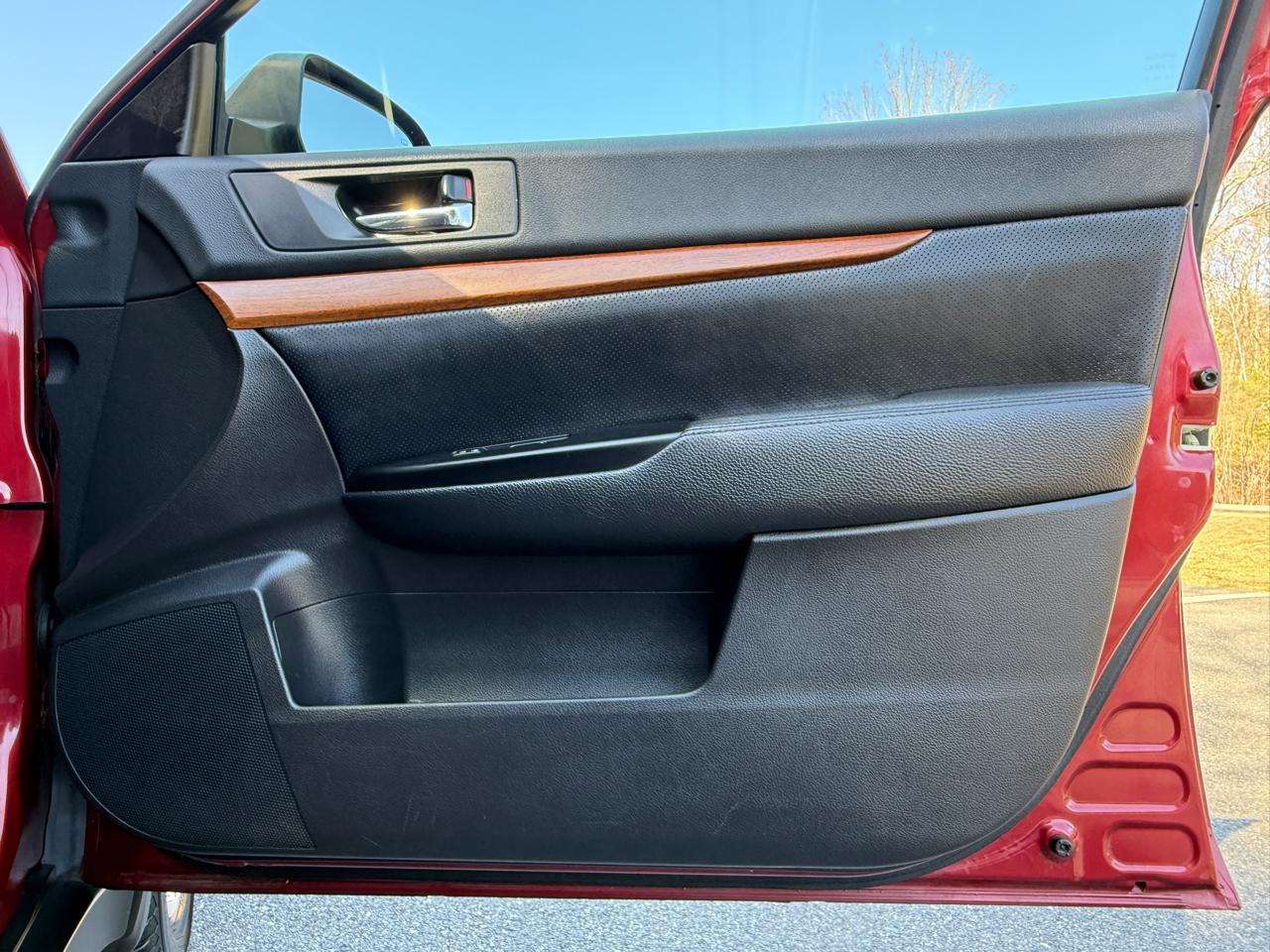 Subaru Outback 4dr Wgn H4 Auto 2.5i Limited 2013