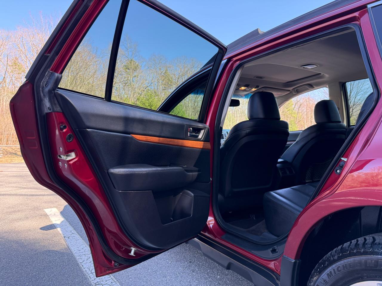 Subaru Outback 4dr Wgn H4 Auto 2.5i Limited 2013