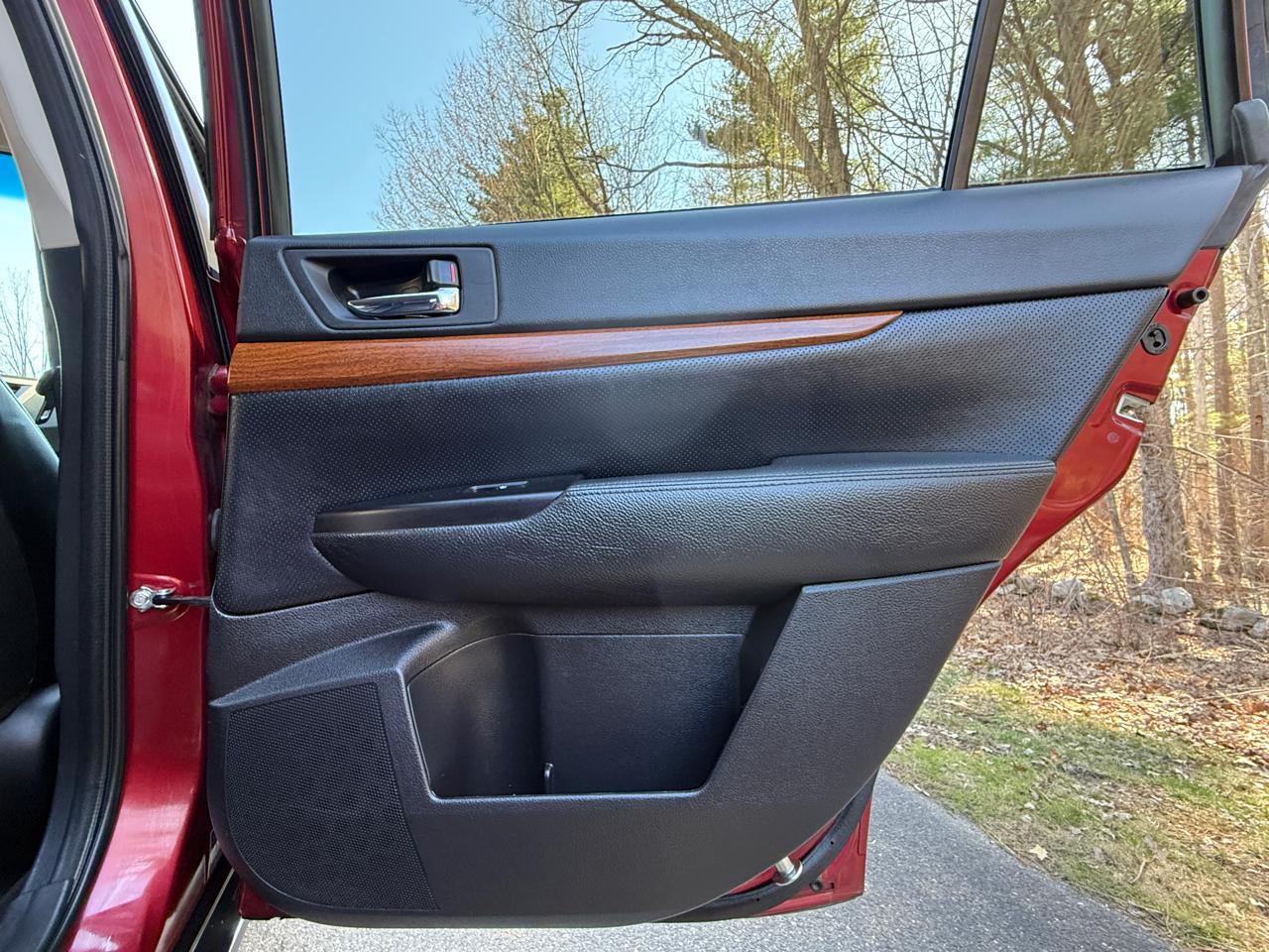 Subaru Outback 4dr Wgn H4 Auto 2.5i Limited 2013