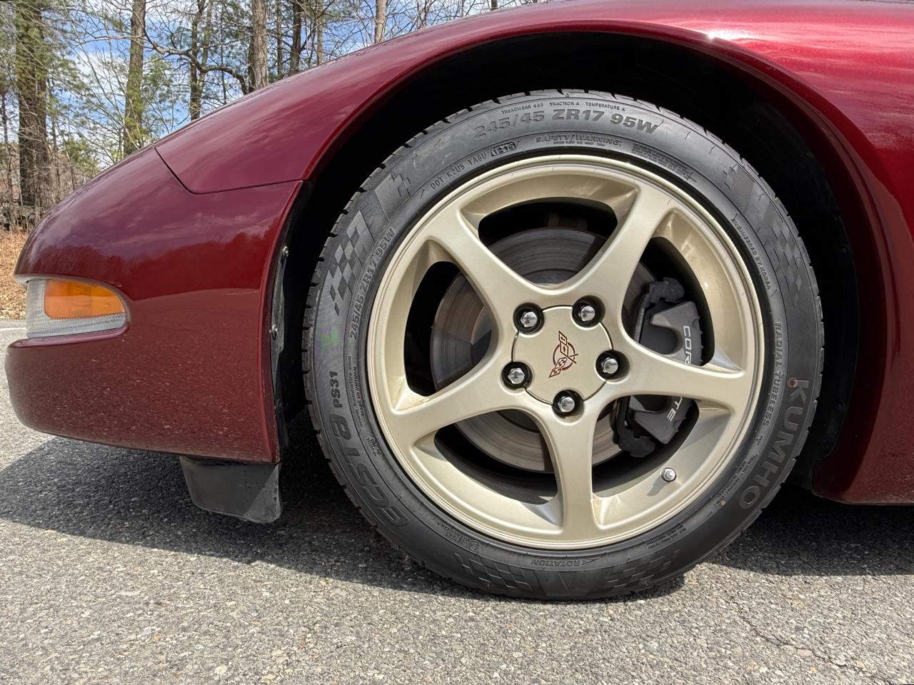 Chevrolet Corvette 2dr Convertible 2003