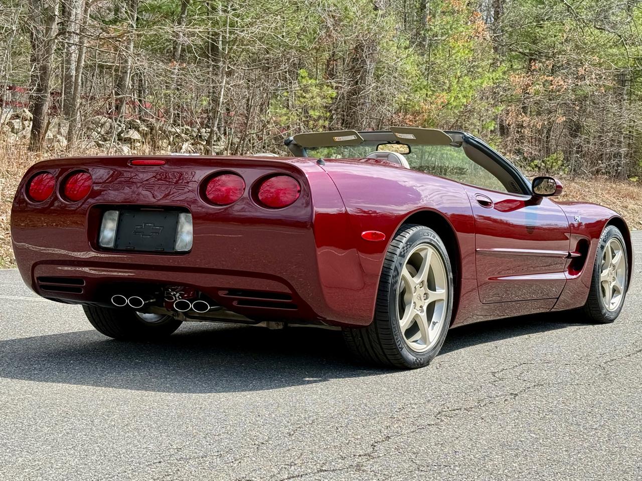 Chevrolet Corvette 2dr Convertible 2003