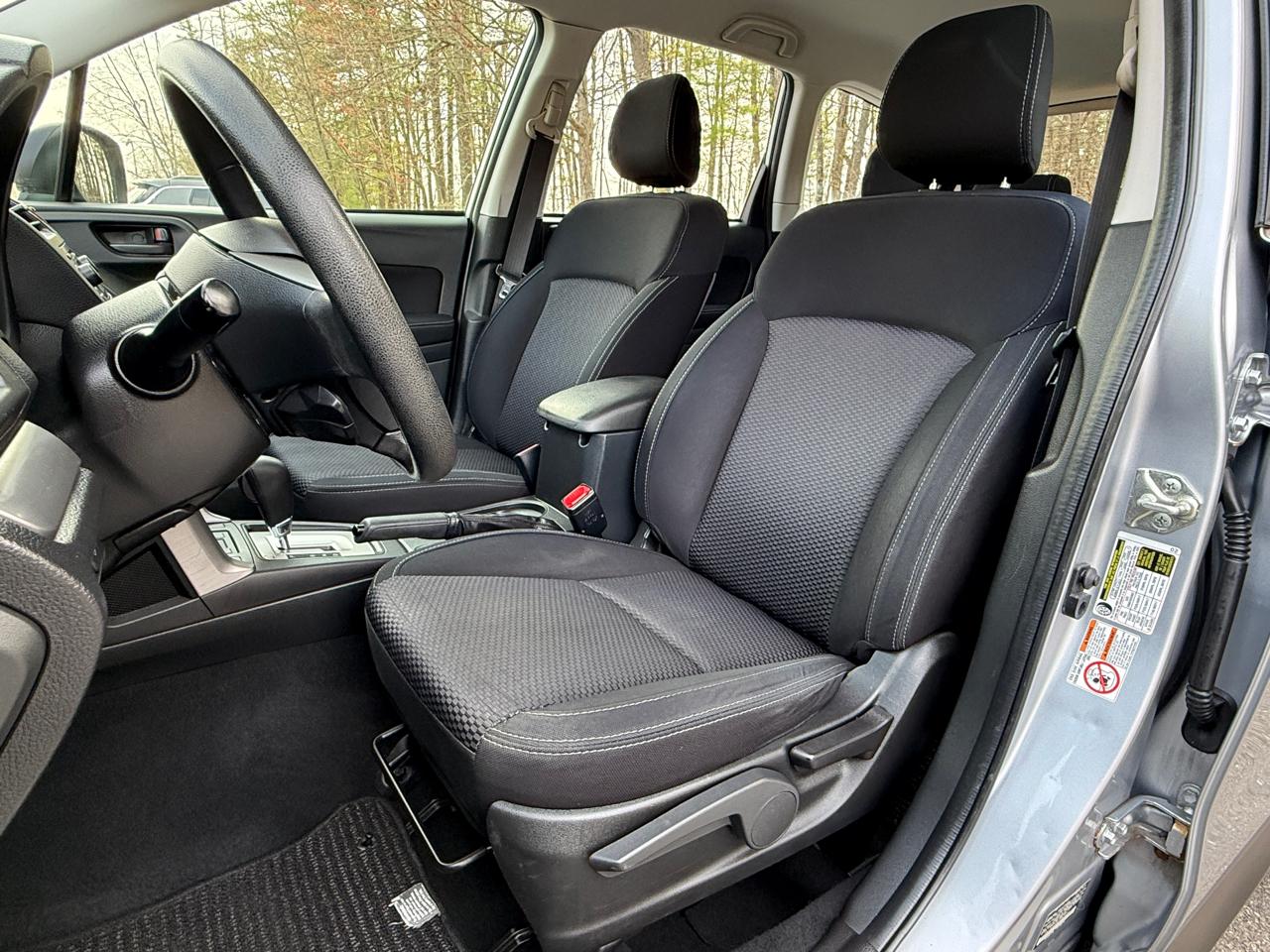 Subaru Forester 4dr CVT 2.5i PZEV 2015