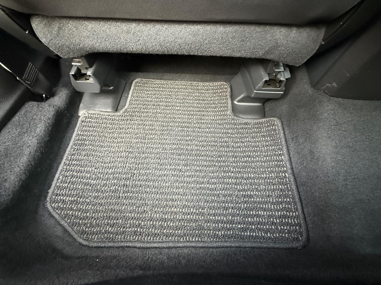 Subaru Forester 4dr CVT 2.5i PZEV 2015