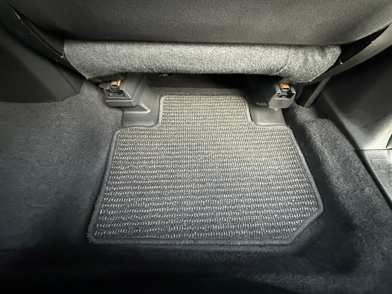 Subaru Forester 4dr CVT 2.5i PZEV 2015