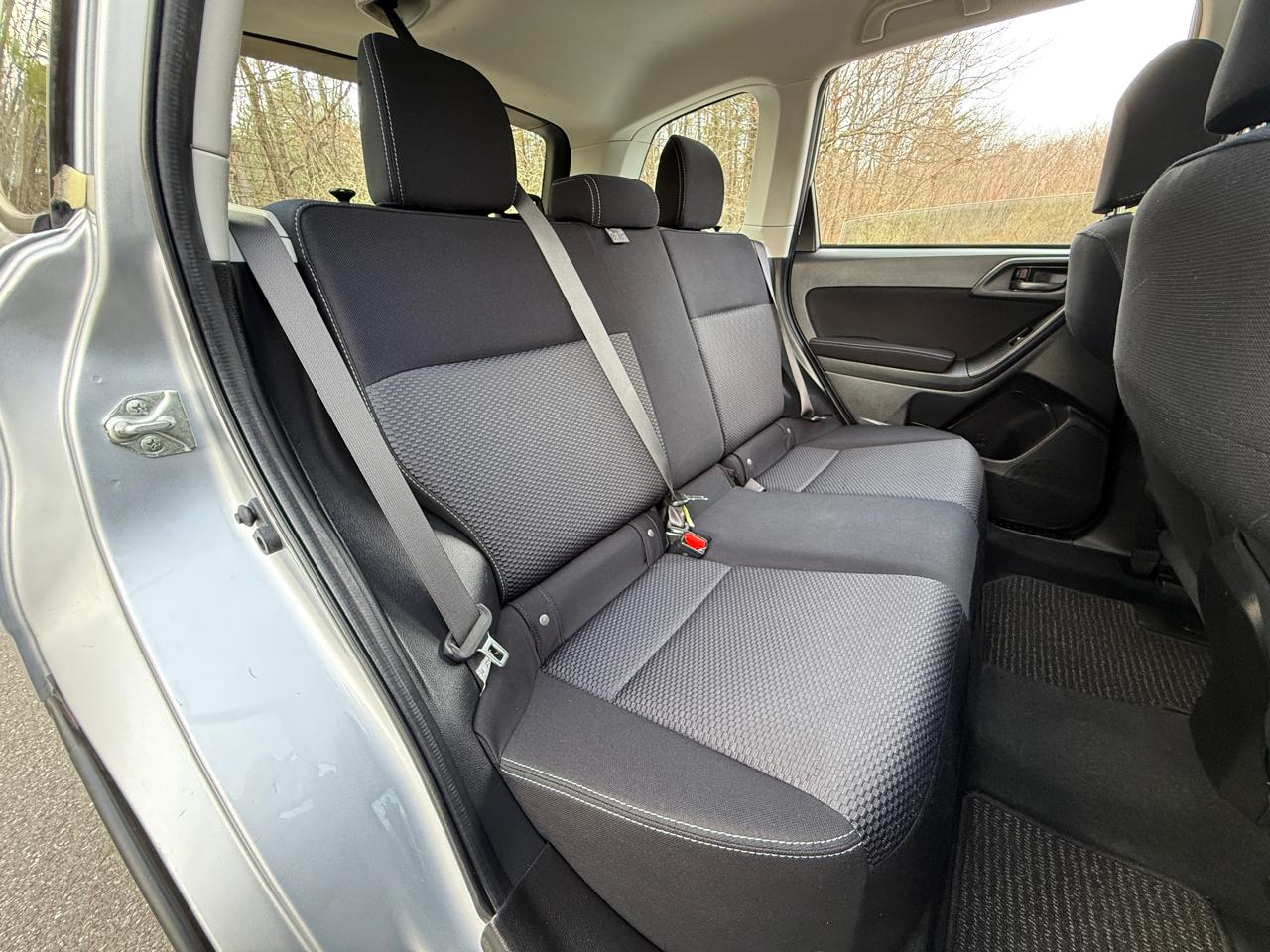 Subaru Forester 4dr CVT 2.5i PZEV 2015