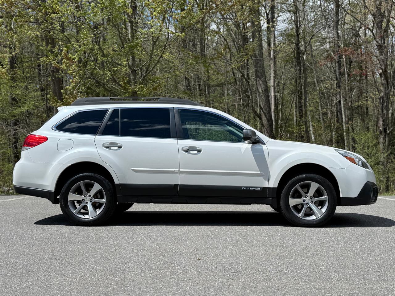 Subaru Outback 4dr Wgn H4 Auto 2.5i Limited 2014