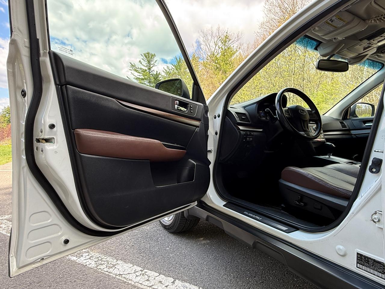 Subaru Outback 4dr Wgn H4 Auto 2.5i Limited 2014