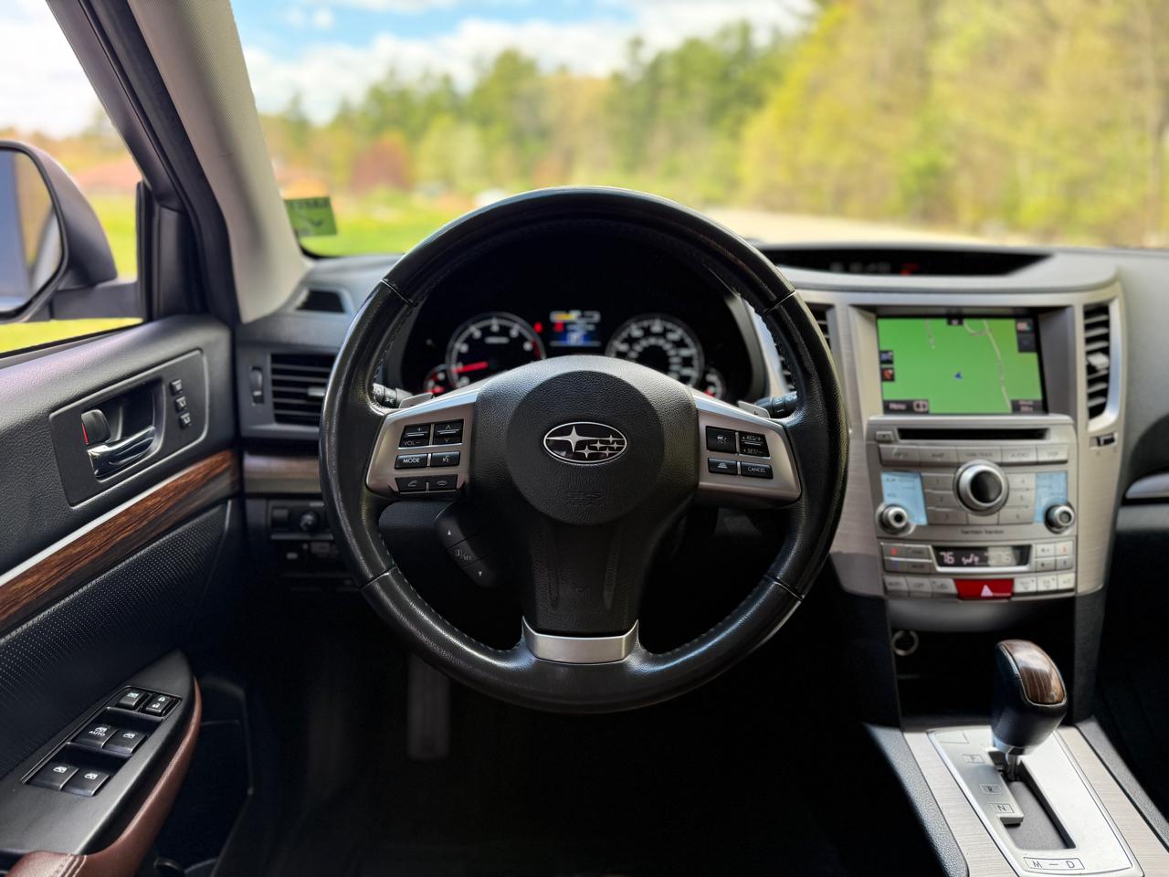 Subaru Outback 4dr Wgn H4 Auto 2.5i Limited 2014