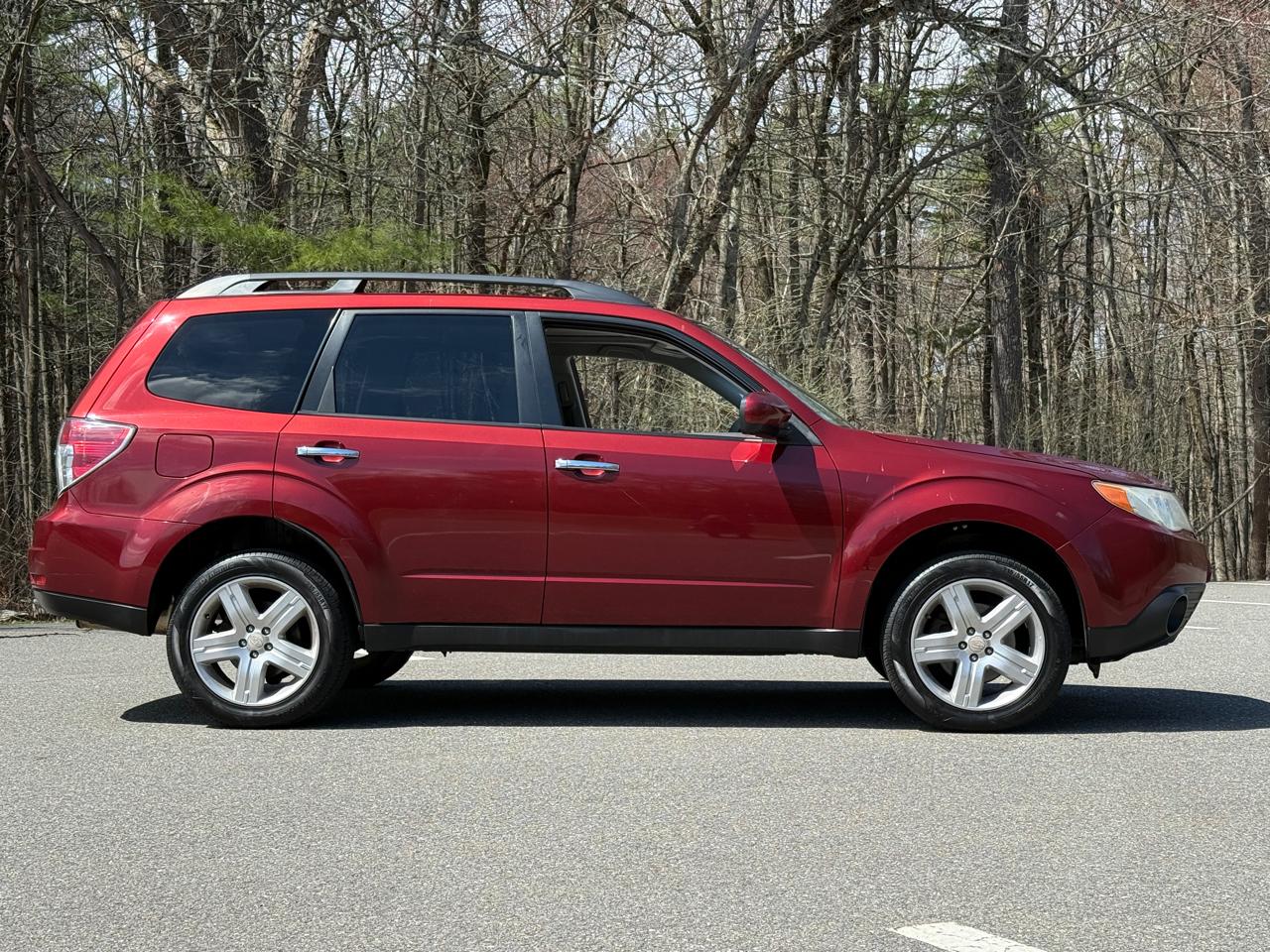 Subaru Forester 4dr Auto 2.5X Premium 2010