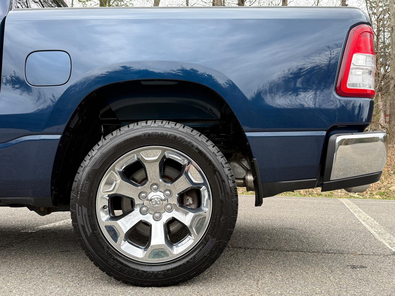 RAM 1500 Big Horn/Lone Star 4x4 Crew Cab 5'7" Box 2019