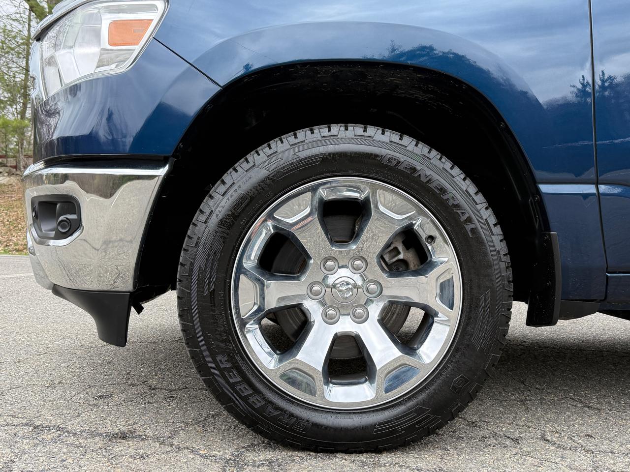 RAM 1500 Big Horn/Lone Star 4x4 Crew Cab 5'7" Box 2019